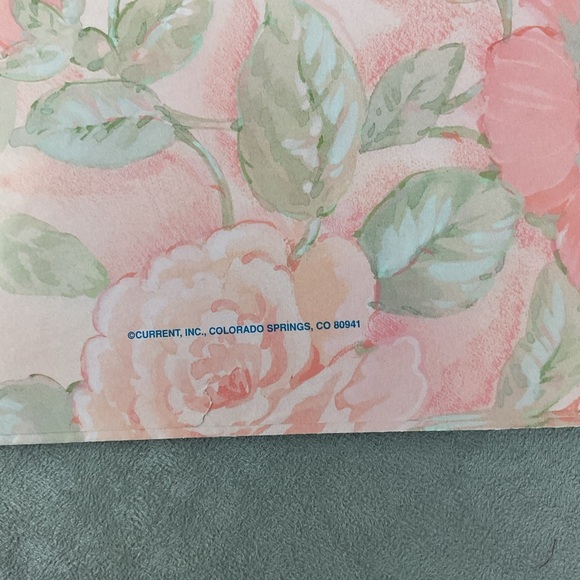 Vintage floral rose gift wrapping paper lot - Picture 4 of 10